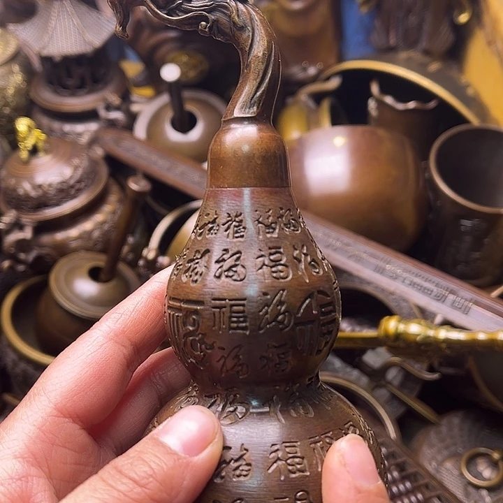 铜2347895589978966899