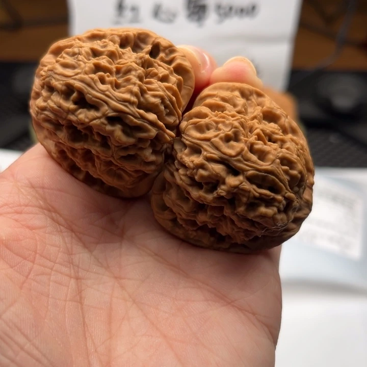 吊坠文玩核桃南疆41