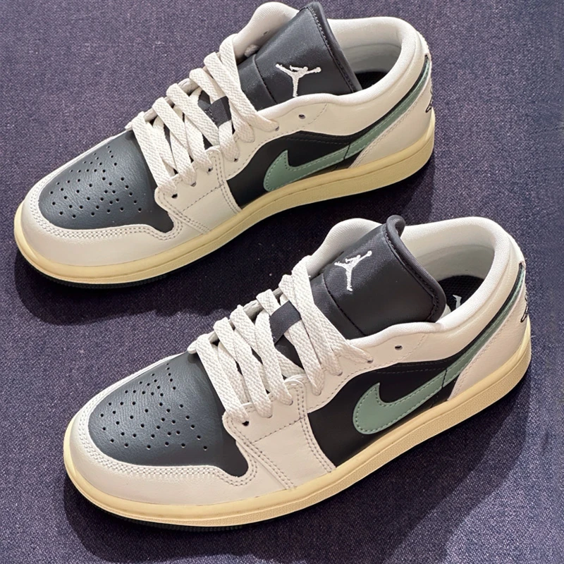 NIKE/耐克官方正品AIR JORDAN 1低帮复古板鞋AJ1休闲鞋官方正品