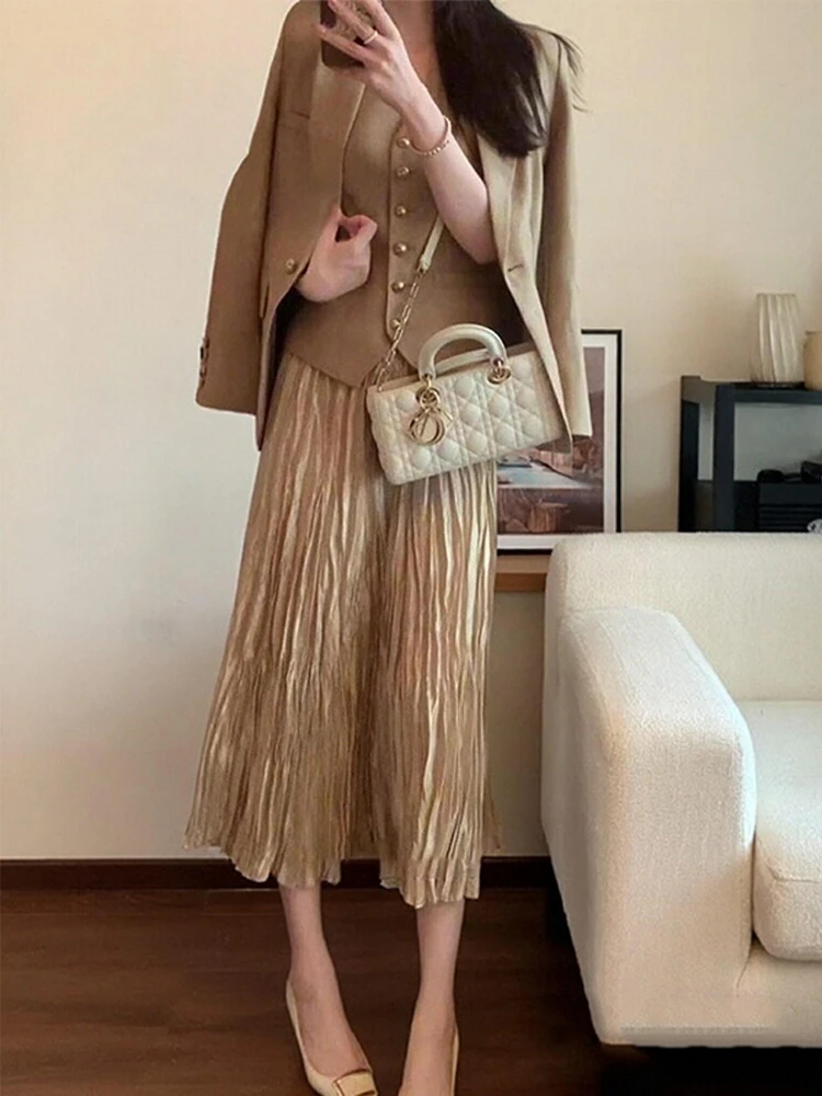 网红洋气炸街女装套装轻奢高级感女人味背心外套半身裙三件套秋