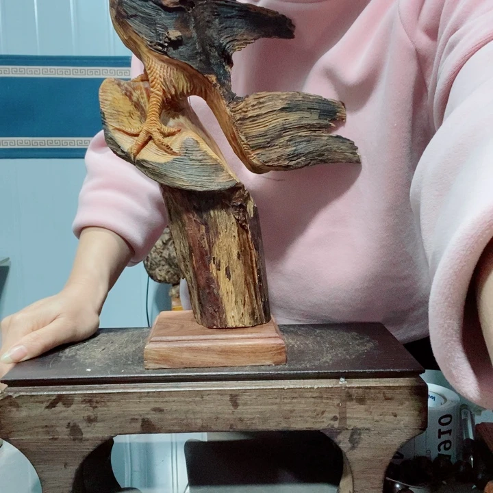 张***烤木百年树的设计风格