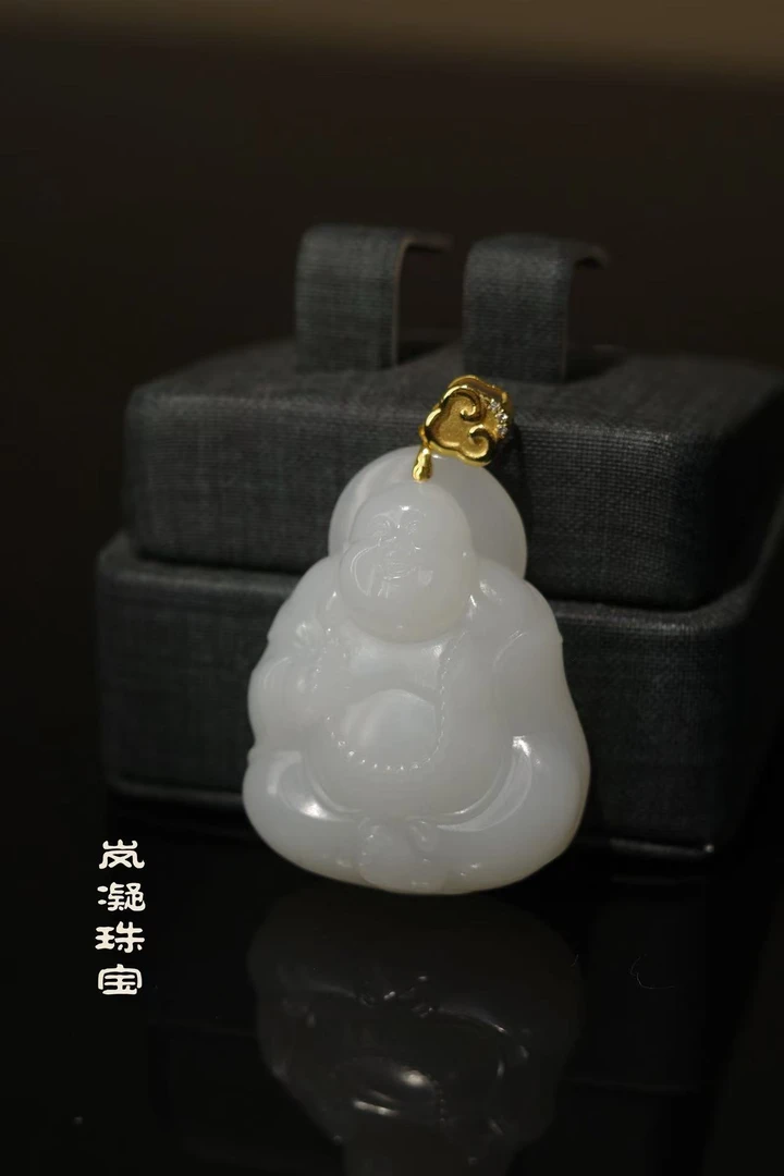 俄芭莎白玉弥勒佛吊坠【多样性发货】约高35宽27.6厚12.8