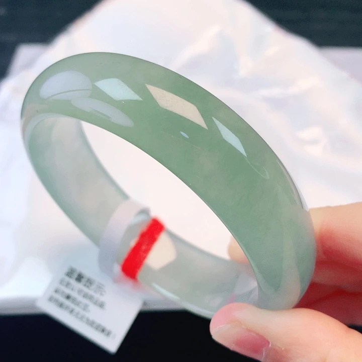 翡翠未镶嵌手镯58轮胎
