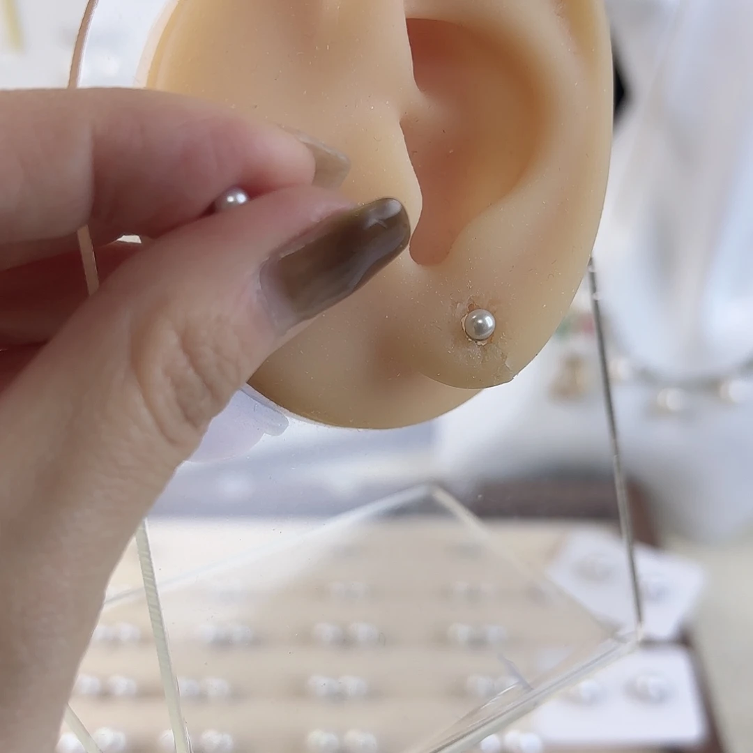 银S925镶嵌耳饰淡水珍珠