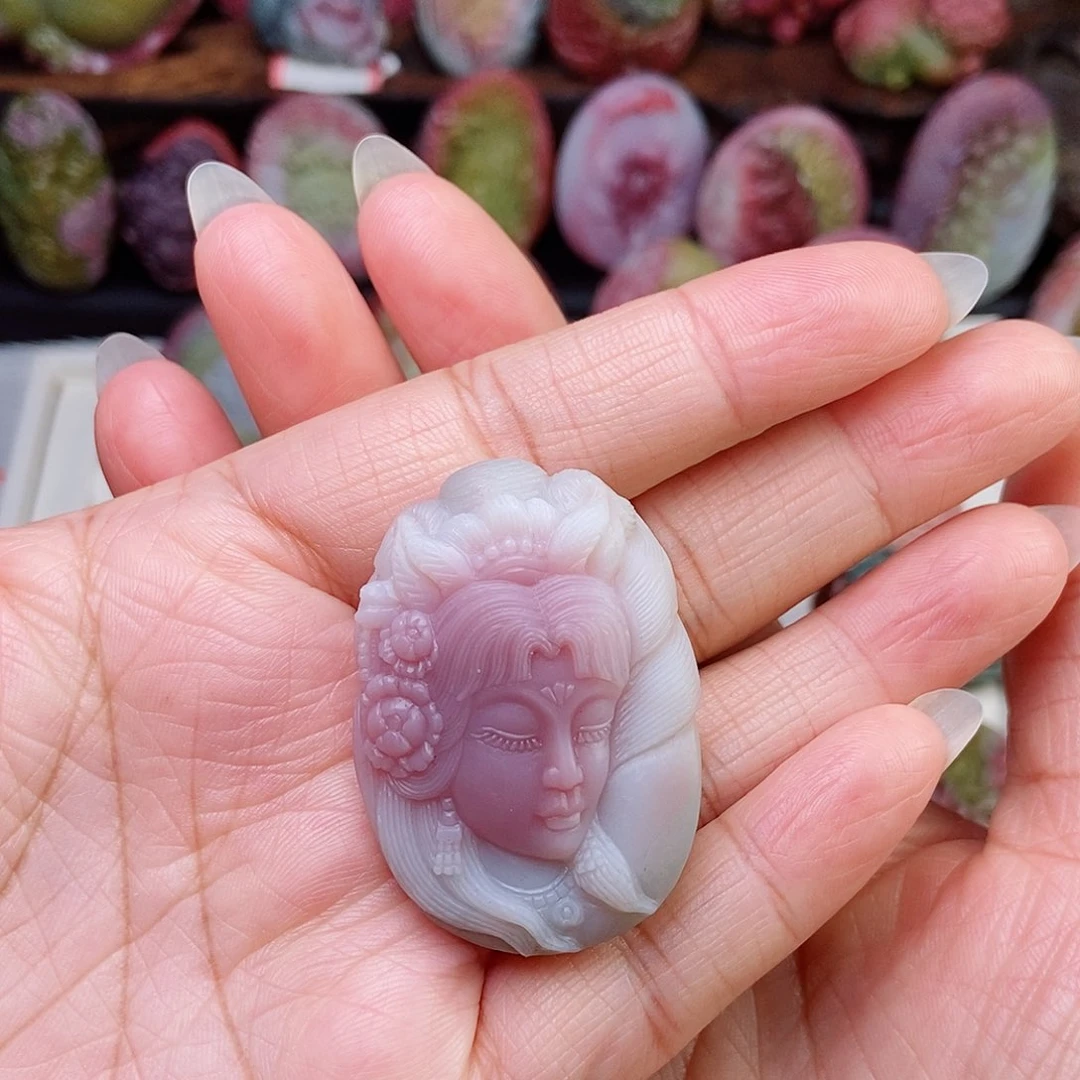 未镶嵌石英质玉（盐源）珠宝半成品