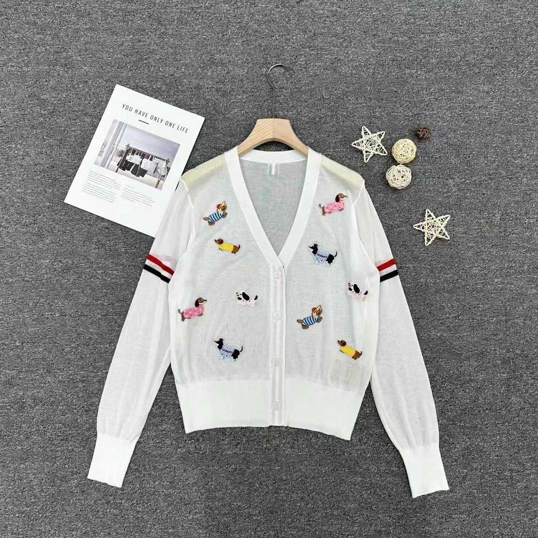 25夏季冰丝薄款满身卡通小狗装饰百搭秋冬针织开衫女防晒外套上衣
