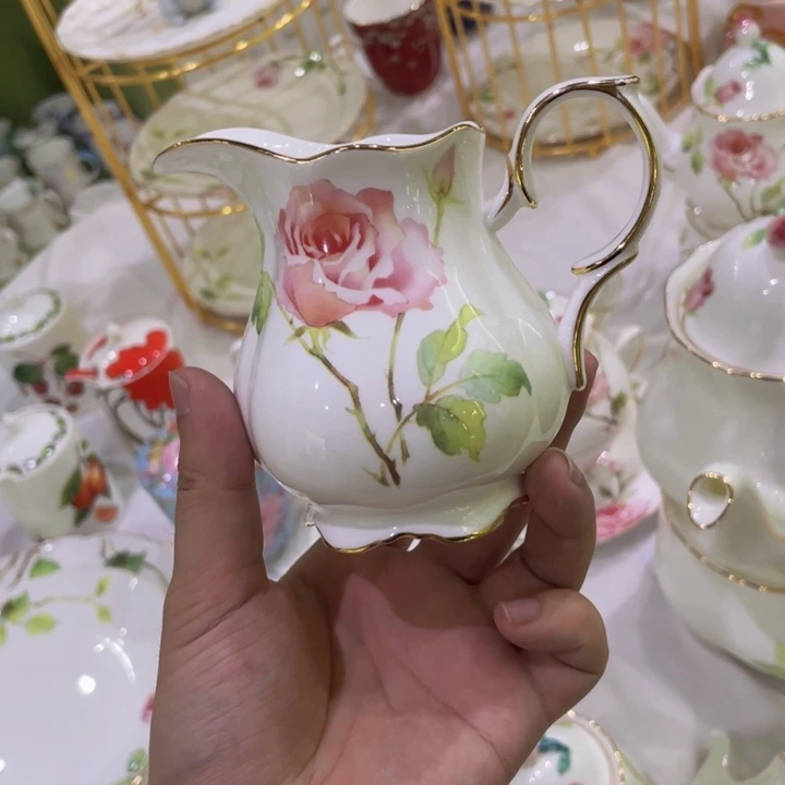 有机玻璃信爵选品高端摆件