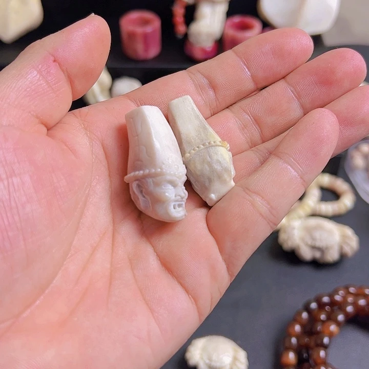 小*养殖鹿角雕刻工艺品