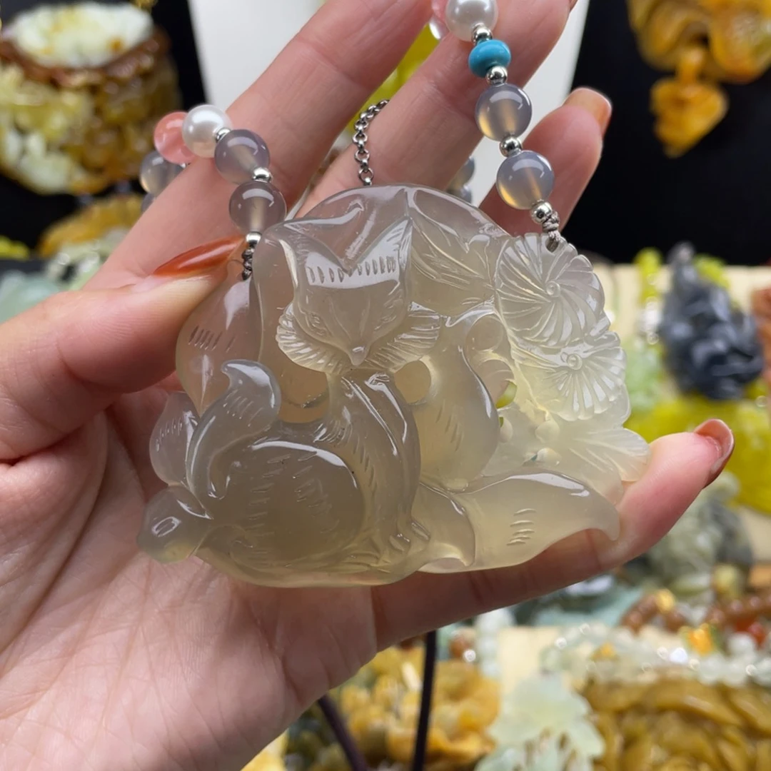 未镶嵌蛇纹石玉颈饰