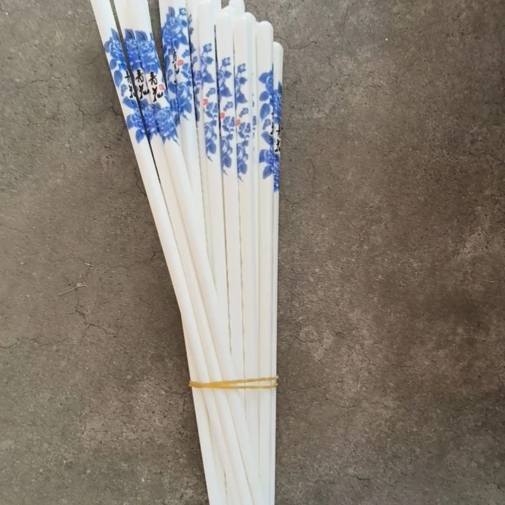 陶瓷盘子碗啥都有
