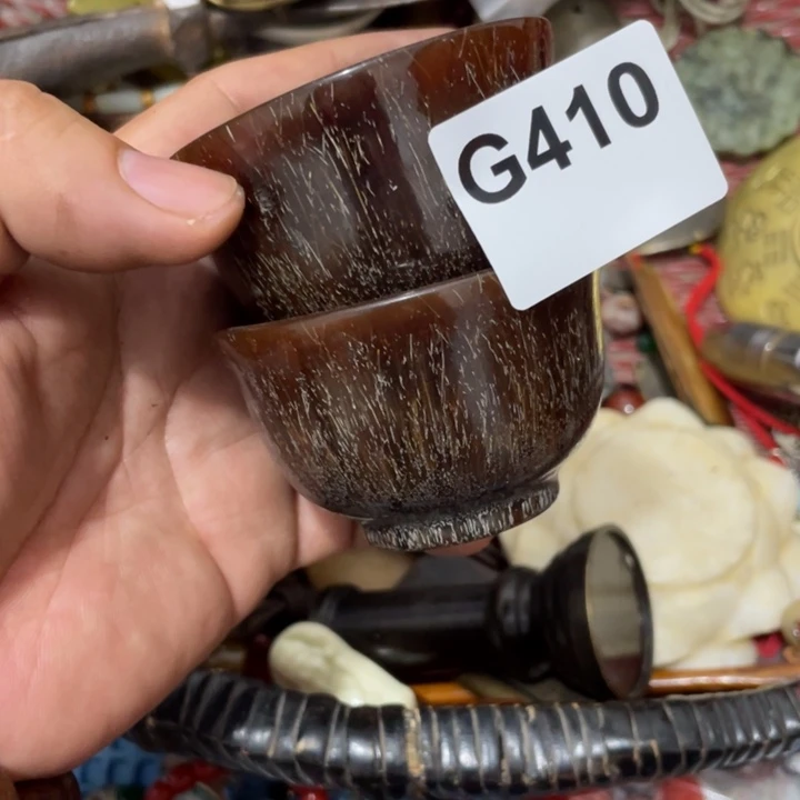 二***哥瓷片直播间火爆热卖