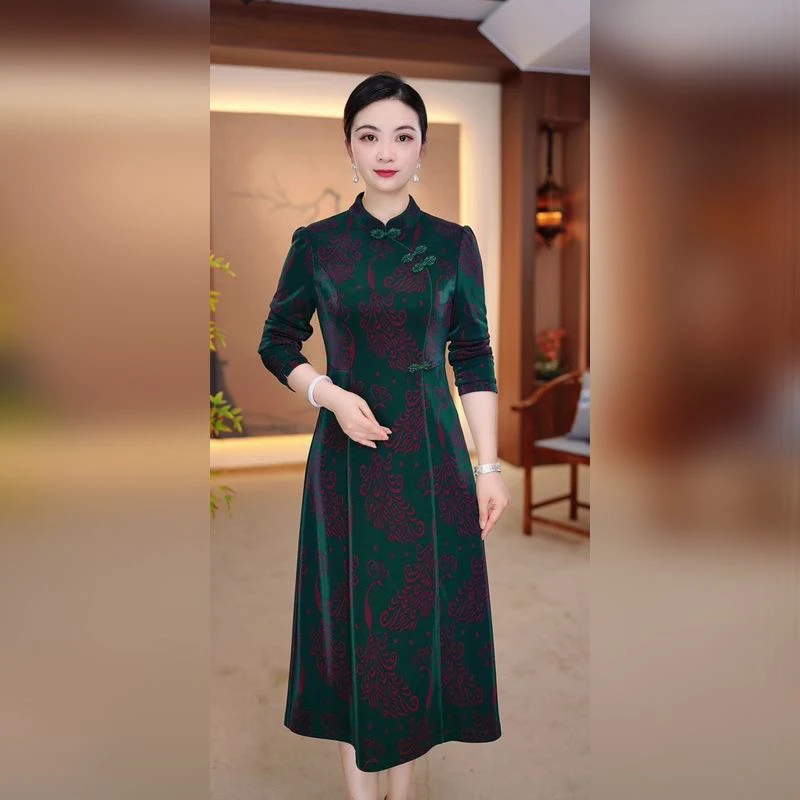 2025款秋季遮肉显瘦改良旗袍裙中老年气质妈妈装连衣裙复古中长款