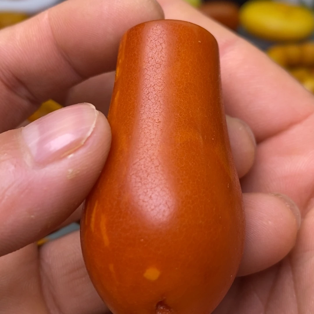 蜜蜡未镶嵌珠宝奇石
