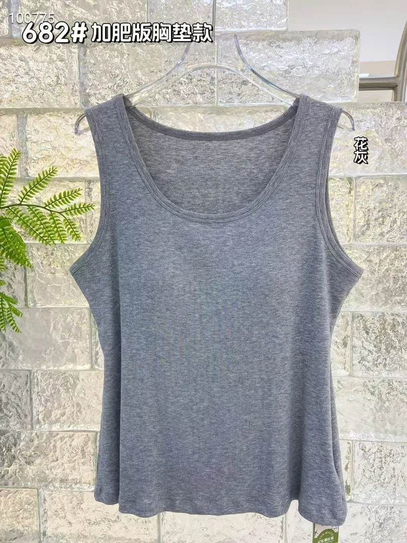 d682女士大版带胸垫背心