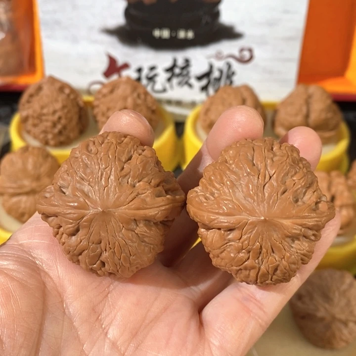 文玩核桃把件铁锤全品精对 40 40