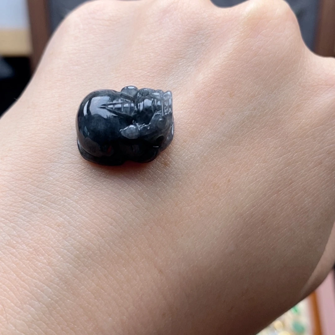 翡翠挂件未镶嵌你有