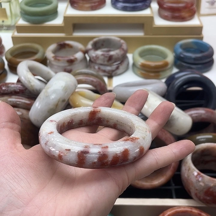 石英质玉手镯未镶嵌✨****富