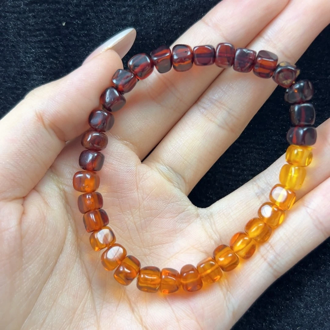 未镶嵌琥珀珠宝奇石