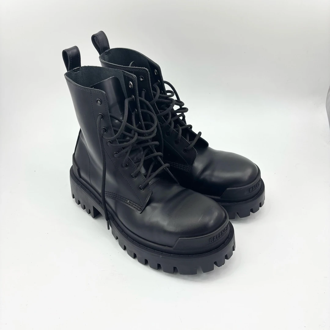 95新 Balenciaga/巴黎世家 38码/黑色圆头厚底短靴/97新/pp426356