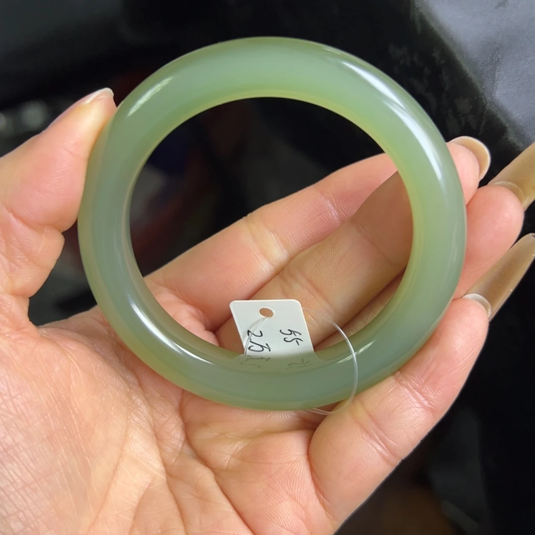 和田玉（碧玉）未镶嵌手镯 高冰起荧光