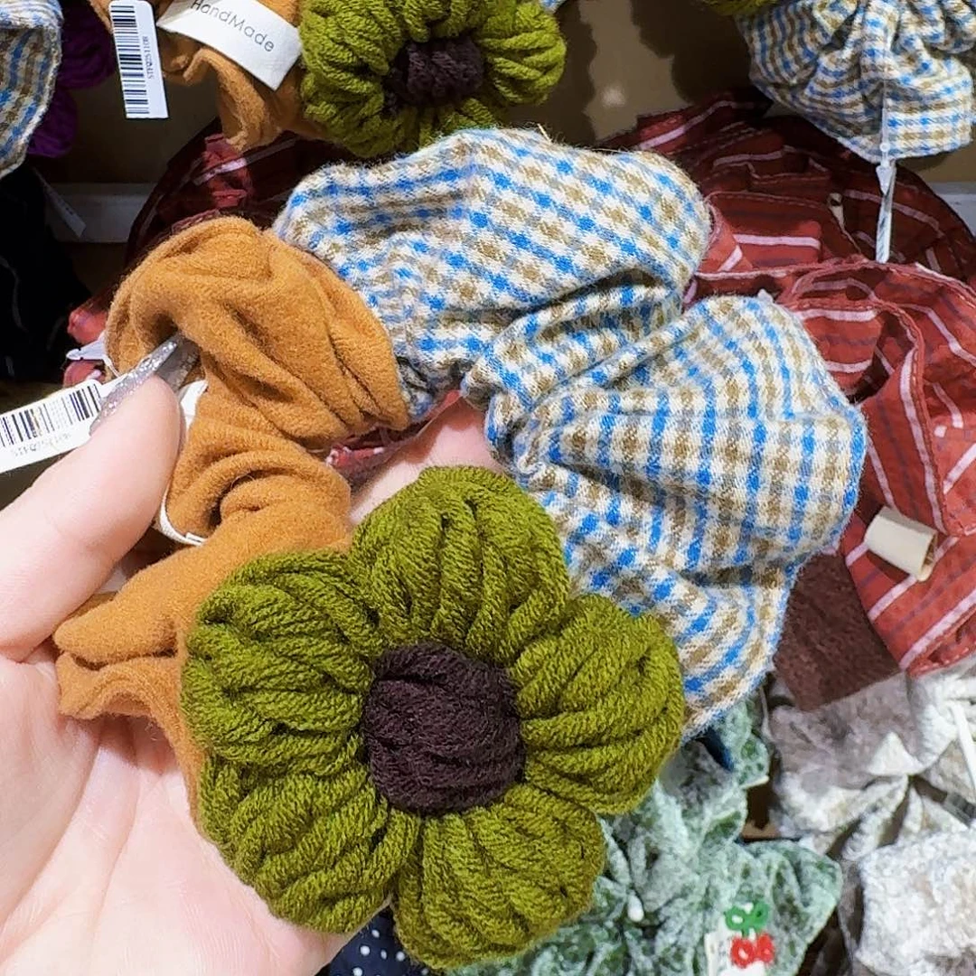 皮质铁合金绿色拼接小花