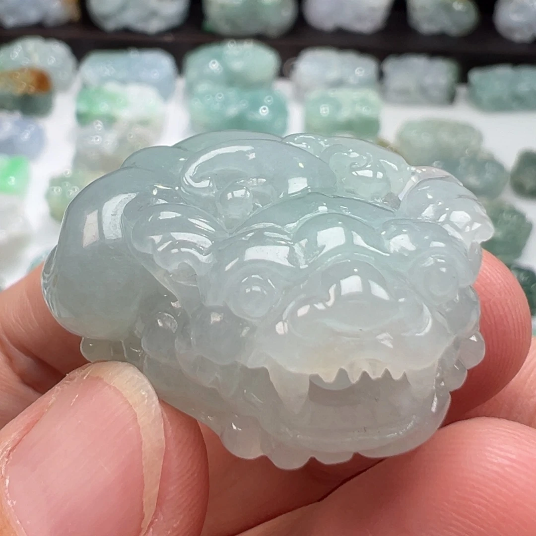 颈饰未镶嵌翡翠貔貅