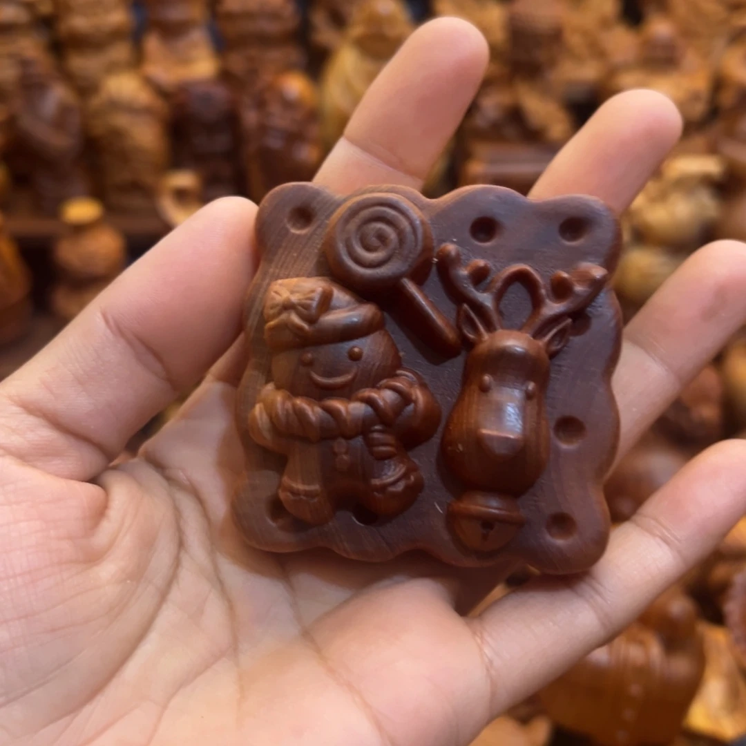 A***i柏木（崖柏）手把件