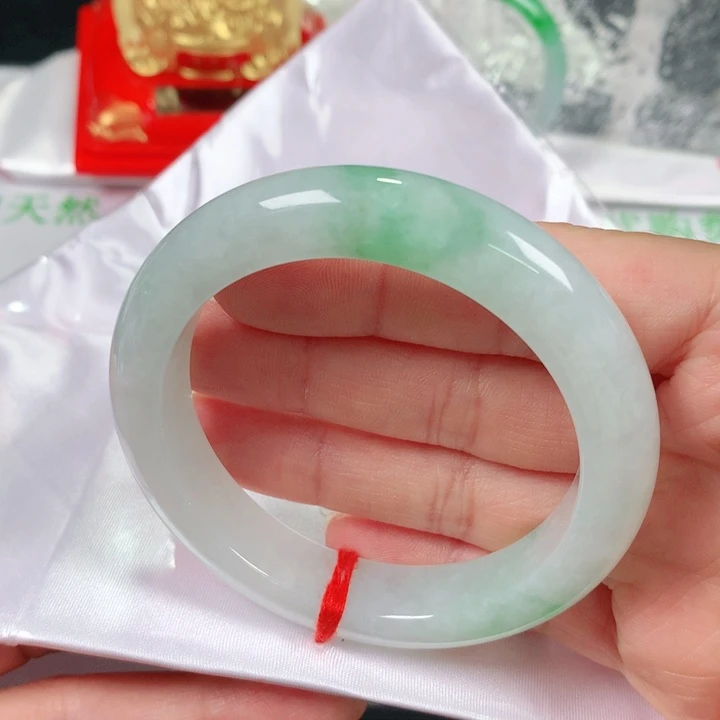 翡翠手镯未镶嵌   编号ZD1243 正圈54