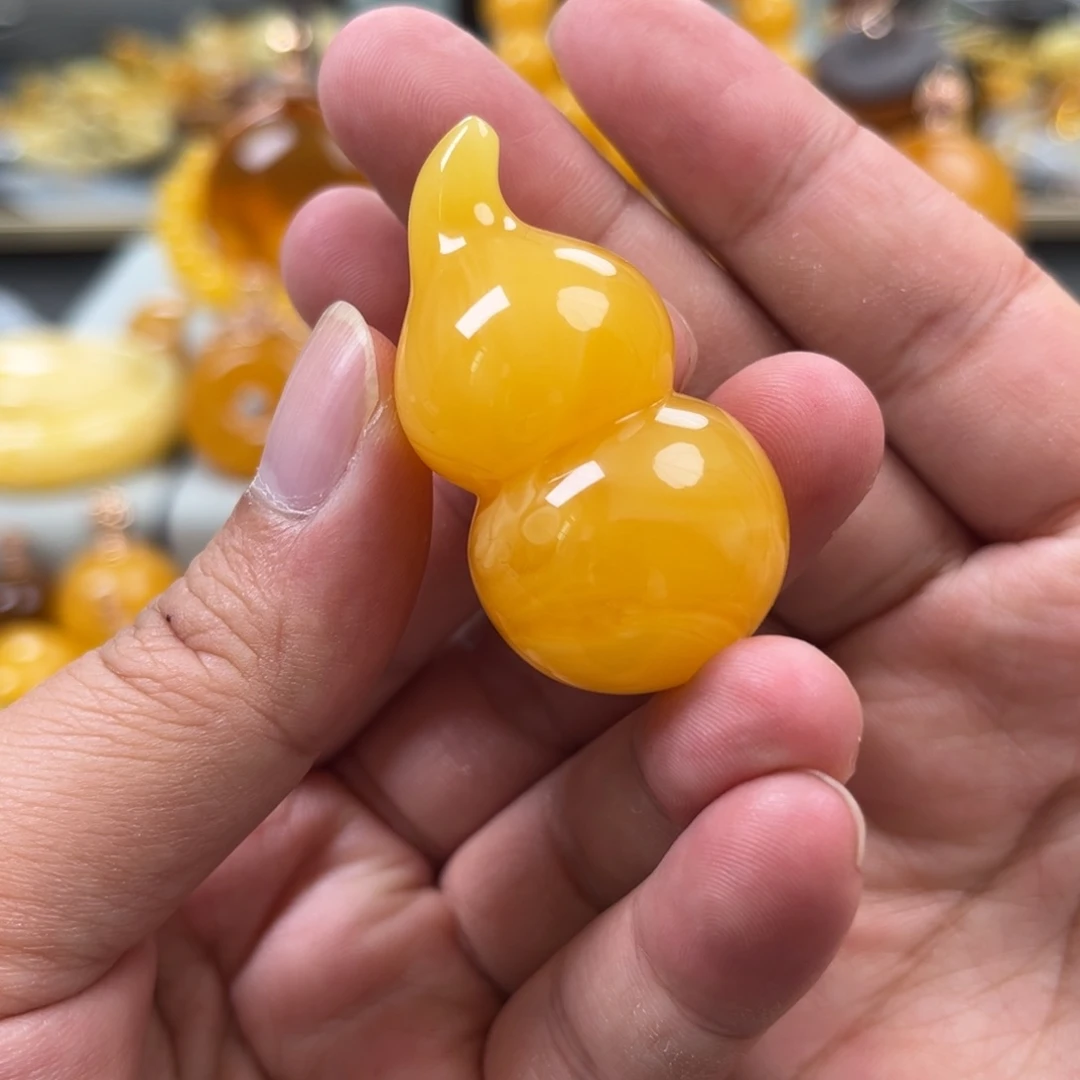 未镶嵌蜜蜡珠宝奇石