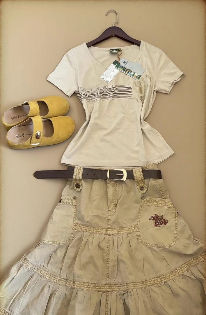 三色刺绣复古印花短袖 no退no换！！显瘦夏季辣妹