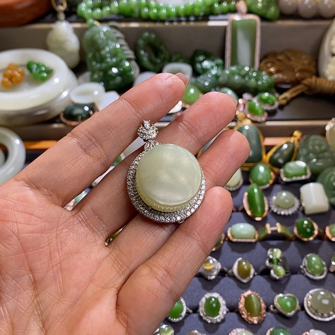 和田玉挂件未镶嵌