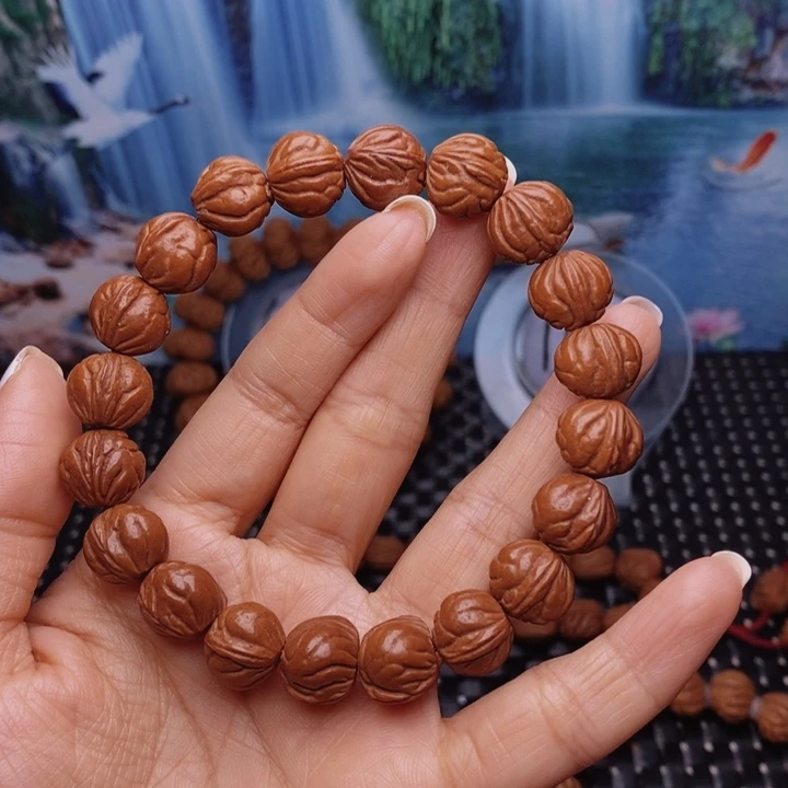 桃核吊坠ℳ****࿐龙纹桃核