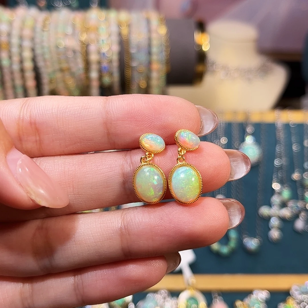 名***字欧泊银S925镶嵌耳钉）