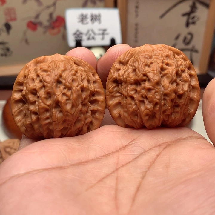 文玩核桃把件下班福利39血麒麟10号