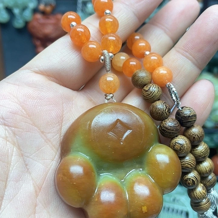 未镶嵌蛇纹石玉颈饰