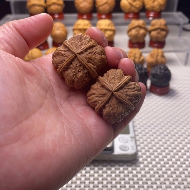 文玩核桃把件21小磐石