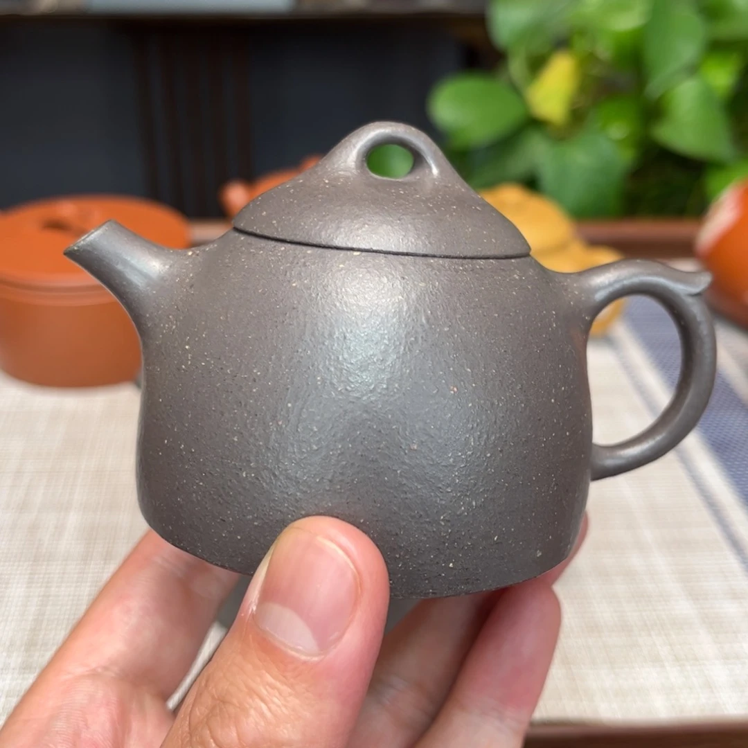 紫砂茶壶雕**狒宜兴紫砂