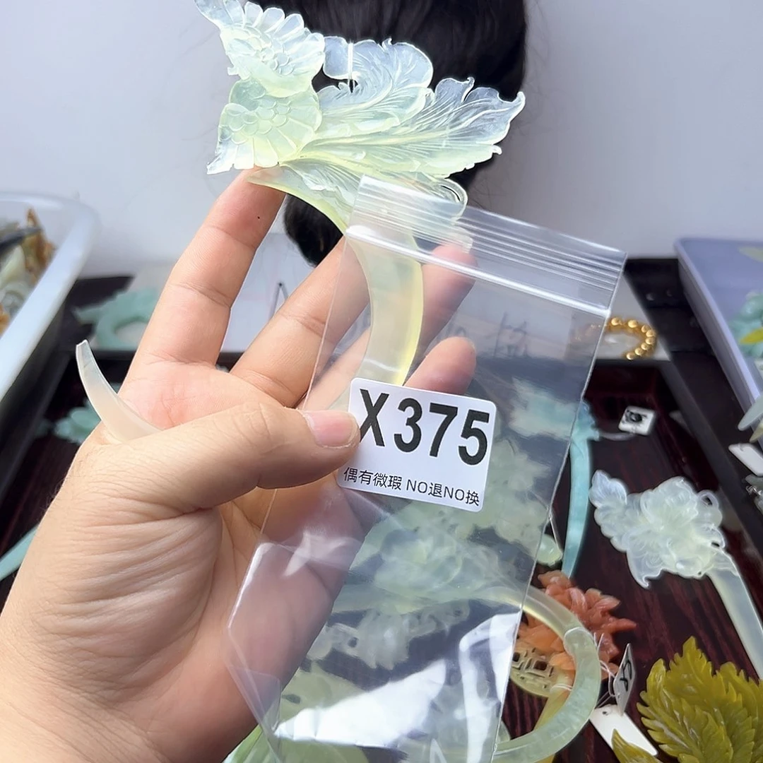 蛇纹石玉合金发饰栗***熊