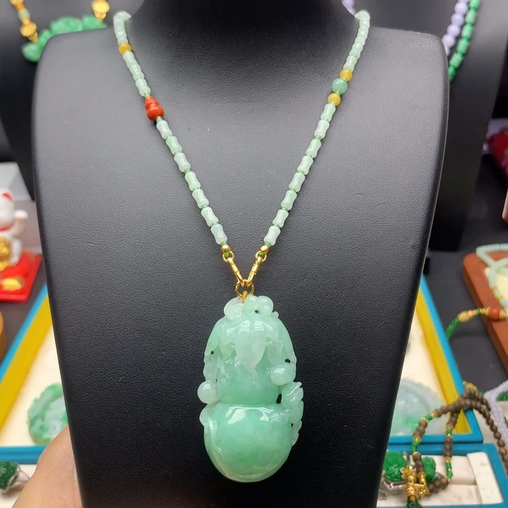 翡翠未镶嵌颈饰翡翠葫芦