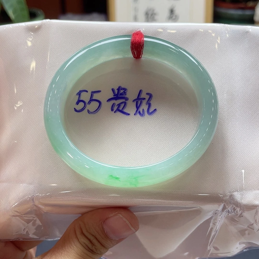 翡翠未镶嵌手镯47 号