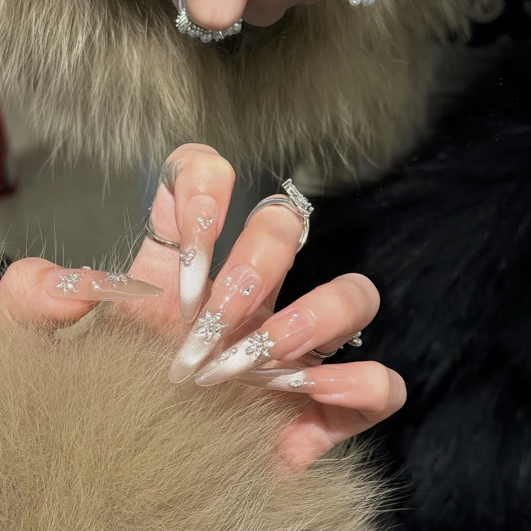【雪境】温柔裸色雪花锆石造型钻千金感纯手工穿戴甲甲片