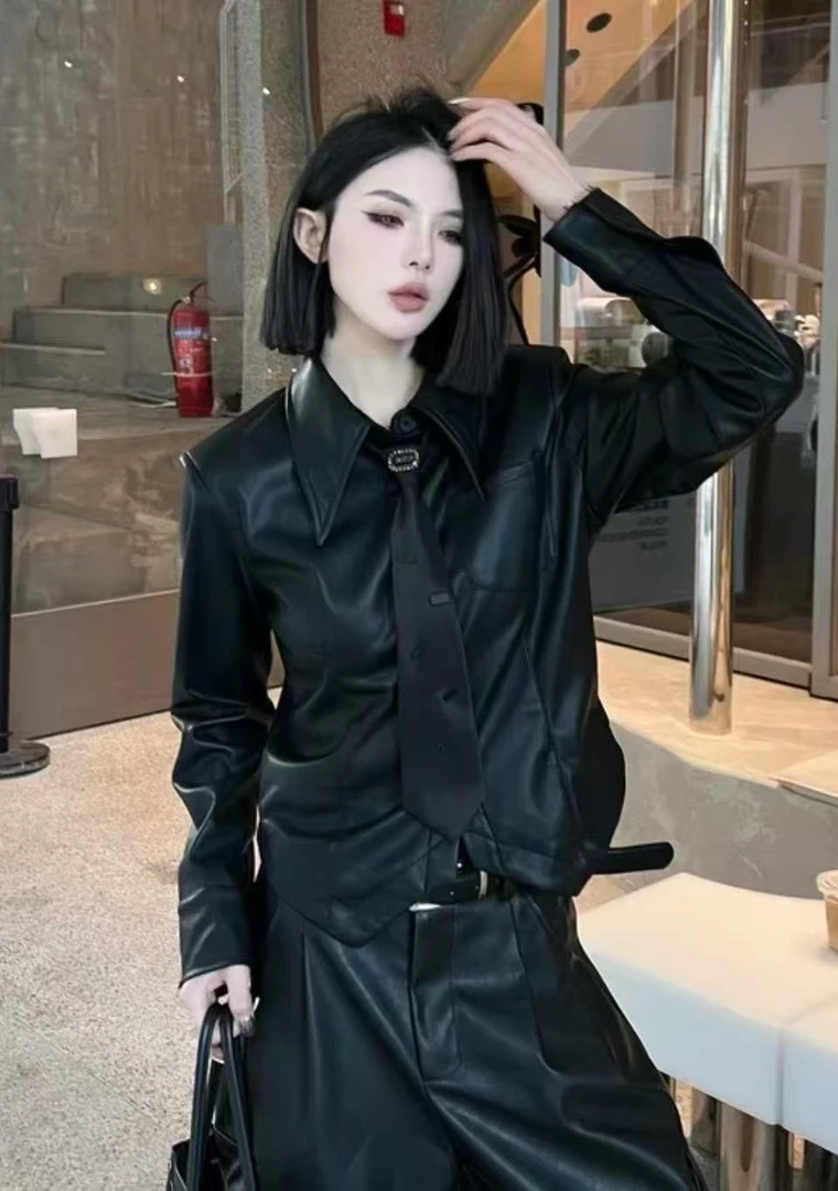 【济州岛】2025冬季：PU皮气质领带修身收腰衬衫