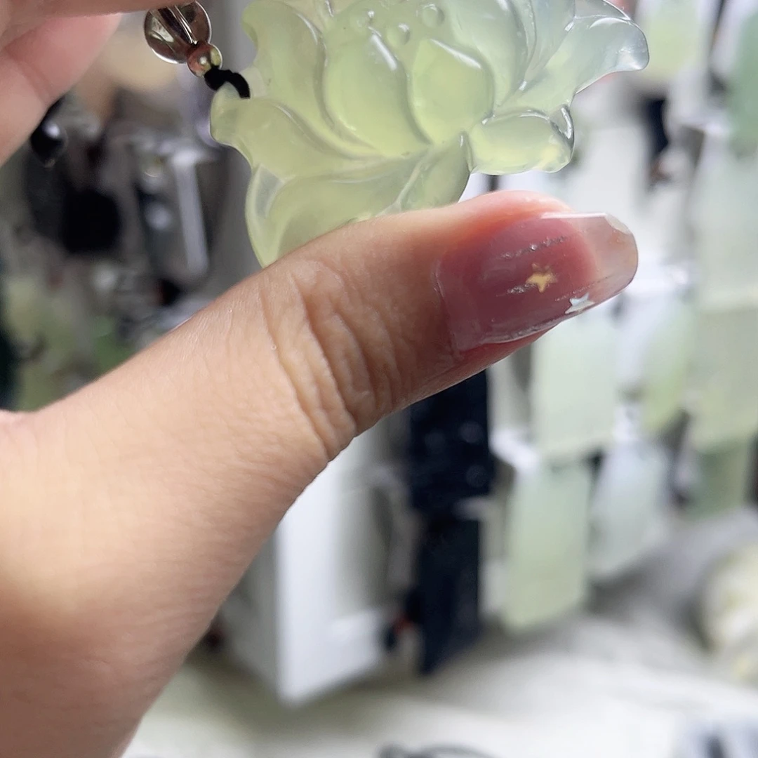 晶***群岫玉未镶嵌吊坠(赠链)