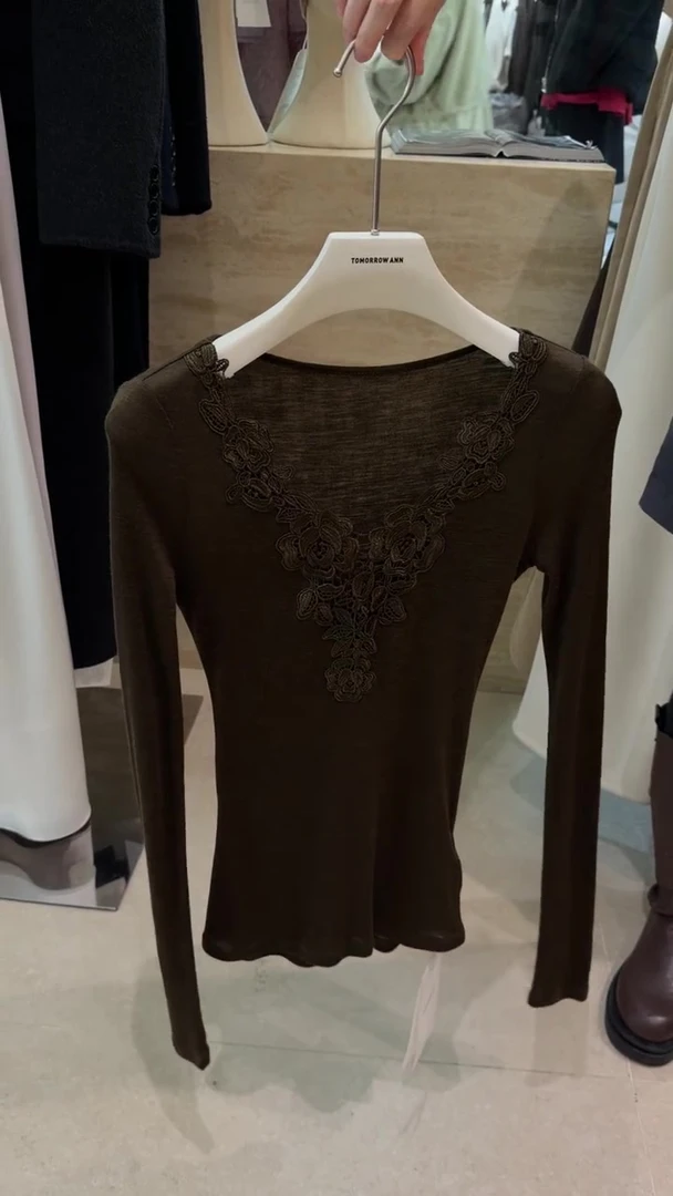 春秋新款小众炸街高级感女装法式气质设计感打底休闲上衣精致t恤