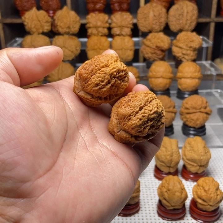 不***生吊坠桃核9古树蚂蚁开背