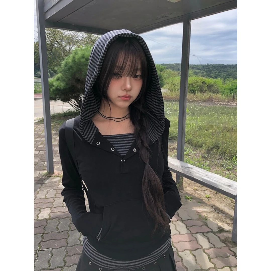 韩系学院风条纹拼接纽扣连帽长袖T恤