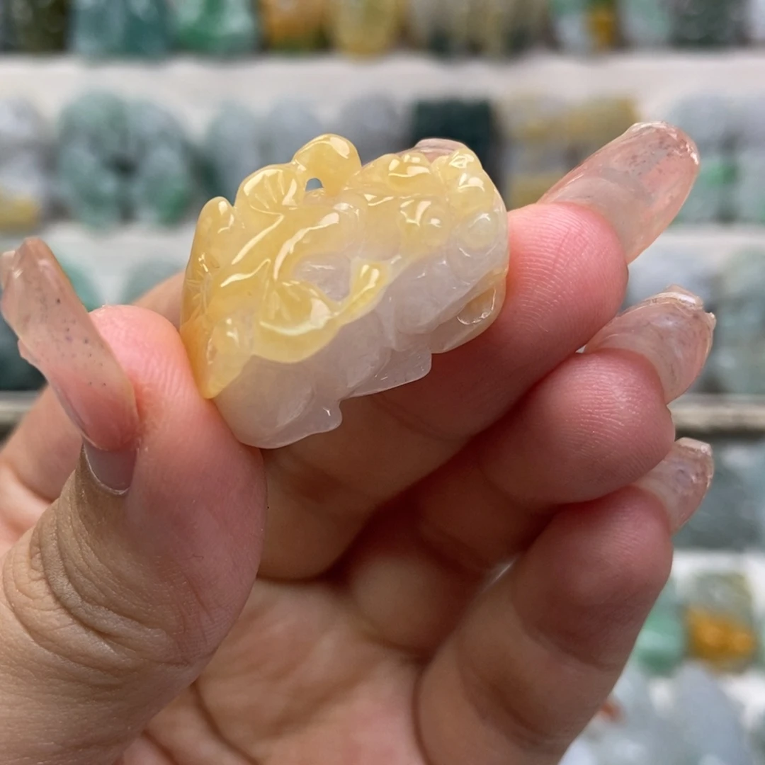 吊坠(赠链)未镶嵌翡翠