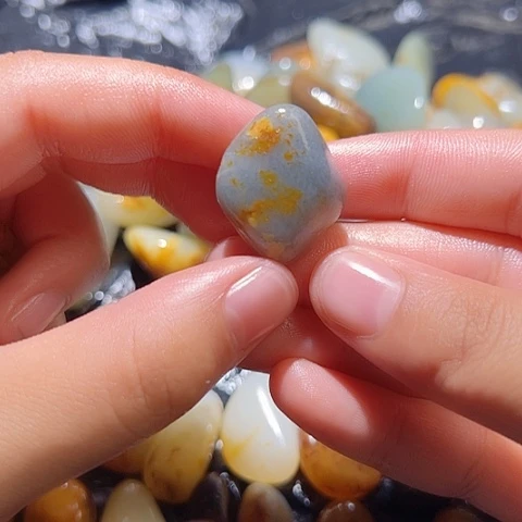 和田玉（糖玉）未镶嵌颈饰11克