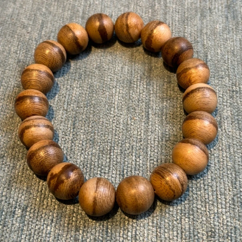 1114 加里曼丹沉香圆珠手串12mm