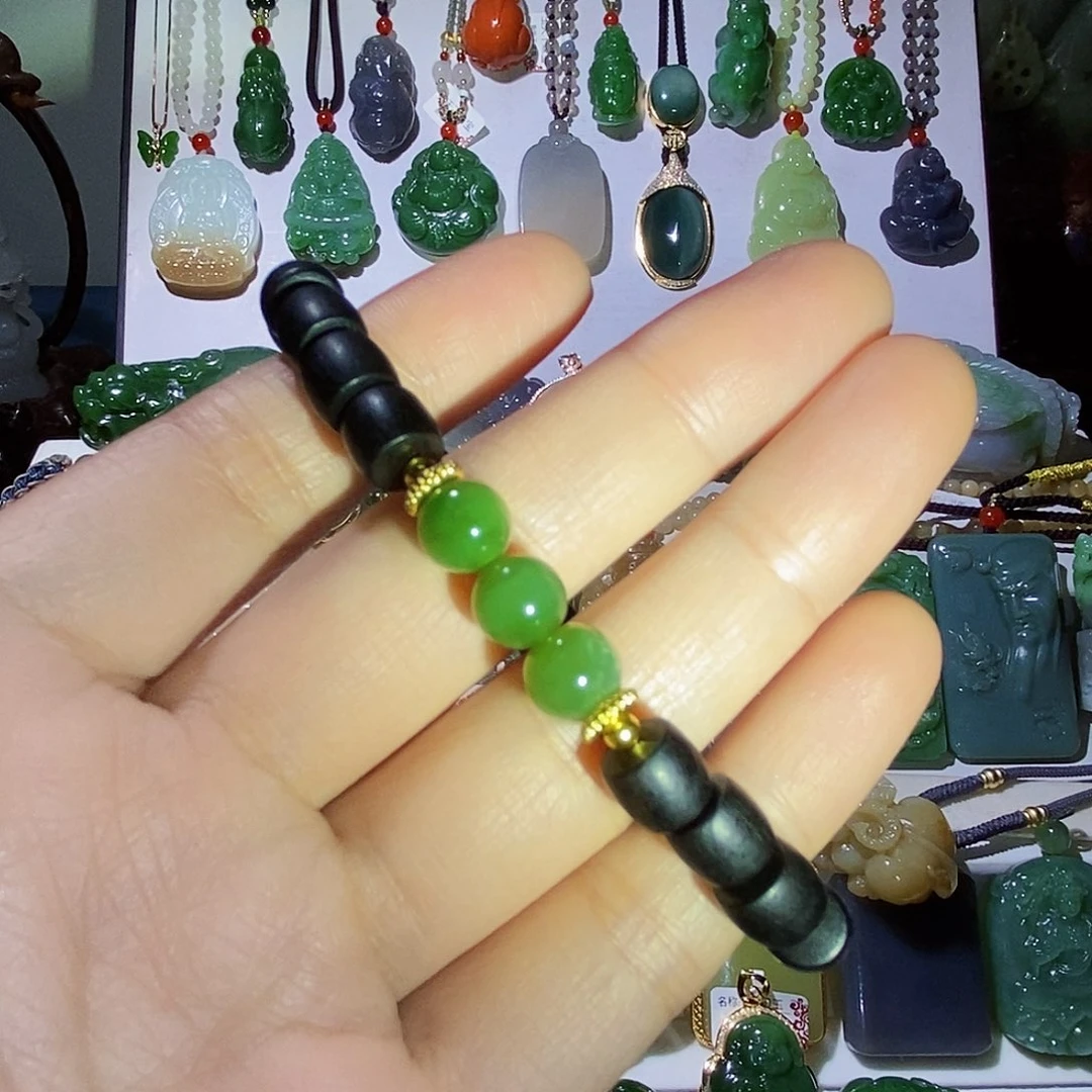 和田玉（碧玉）未镶嵌颈饰